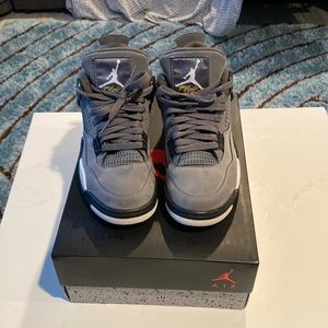 Jordan 4 Cool Grey